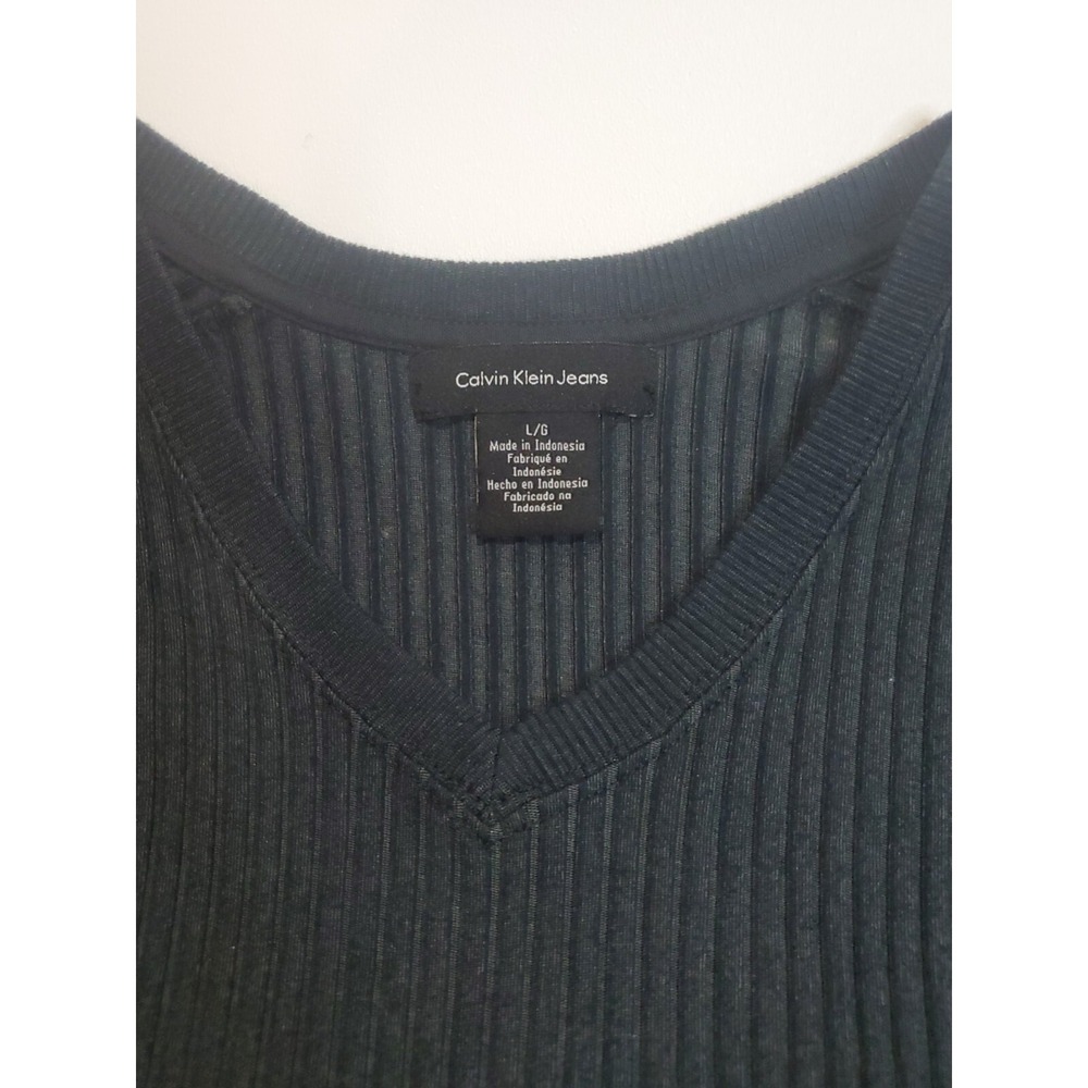 Calvin Klein Jeans Men's Short Sleeve V-Neck Shirt,‎ Large, Black - Picture 3 of 8